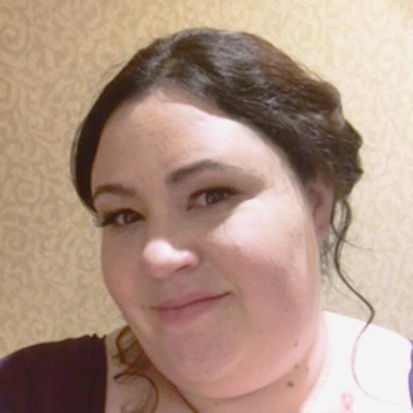 Meet your Posher, Kristen - Picture 1 of 1